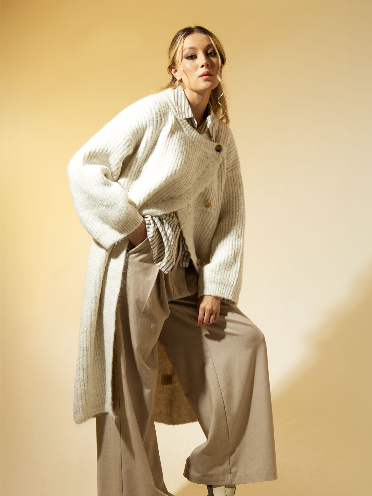 Abrigo Tejido Cuello Redondo